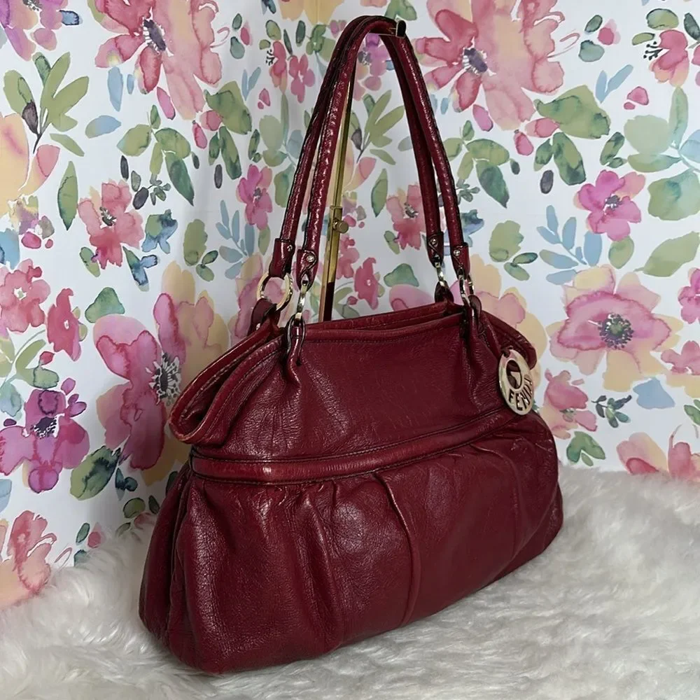 💯Authentic Fendi Hobo Leather Handbag🍀